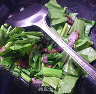 油菜蕻腊肉粉丝的做法步骤：7