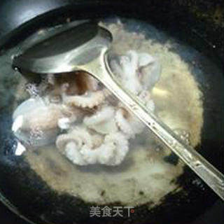 蒜薹炒望潮的做法步骤：6