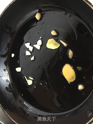 肉丝炒藕尖的做法步骤：4