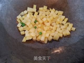 腊肠蔬菜丁的做法步骤：6