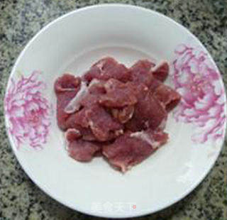 瘦肉酸带豆炒腐竹的做法步骤：3