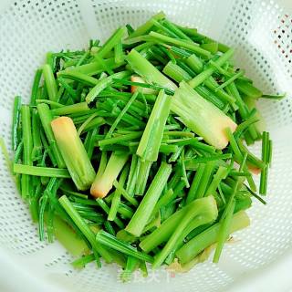 胡萝卜梗炒肉的做法步骤：5