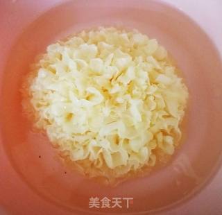 秋葵拌银耳的做法步骤：2