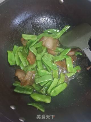 咸肉炒四季豆的做法步骤：3