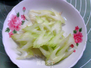 糖醋西芹紫甘蓝的做法步骤：3