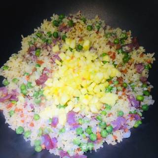 菠萝培根五彩饭的做法步骤：17