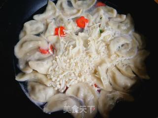平菇韭菜酸辣汤饺的做法步骤：7