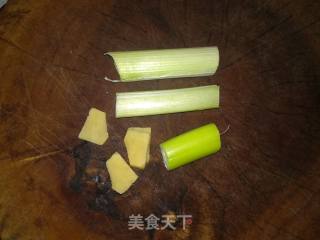 卤牛肉的做法步骤：3