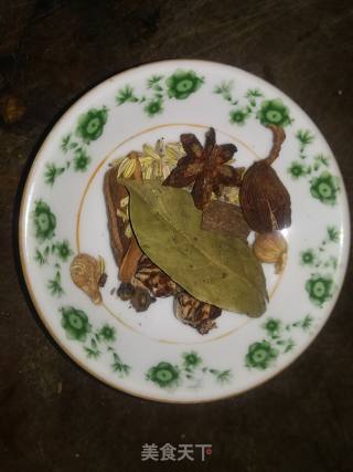 卤牛肉的做法步骤：8