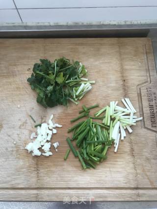 凉拌金针菇的做法步骤：3