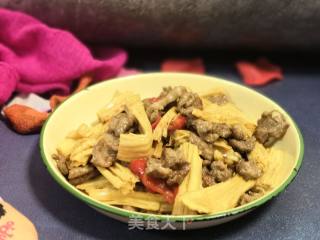 牛肉炒腐竹的做法步骤：7