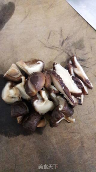 白花菜瘦肉汤的做法步骤：2