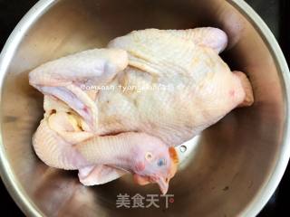 盐焗鸡的做法步骤：1