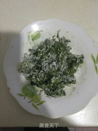 蒸菠菜的做法步骤：1