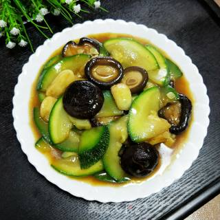 小南瓜炒香菇的做法步骤：9