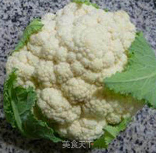 黑木耳蛋饺花菜的做法步骤：1