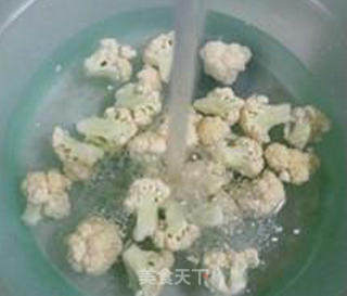 黑木耳蛋饺花菜的做法步骤：4