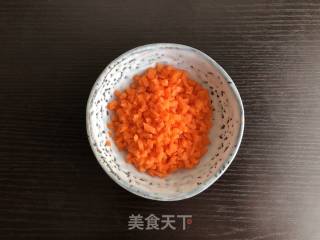 黄金馒头粒的做法步骤：1