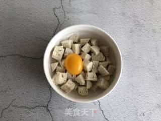 黄金馒头粒的做法步骤：4