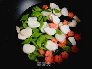 荷兰豆炒杏鲍菇的做法步骤：5