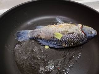 萝卜丝豆腐鲫鱼汤的做法步骤：4