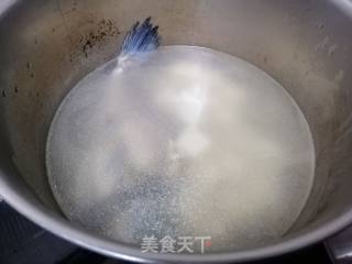 萝卜丝豆腐鲫鱼汤的做法步骤：7