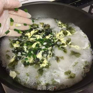 紫菜鸡蛋汤的做法步骤：7