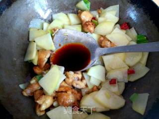 土豆片干豆腐烧鸡翅根的做法步骤：8