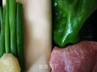 干豆腐炒麻椒的做法步骤：1