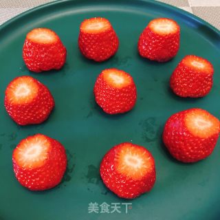 草莓雪人的做法步骤：4