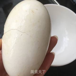 韭菜梗炒鹅蛋的做法步骤：3