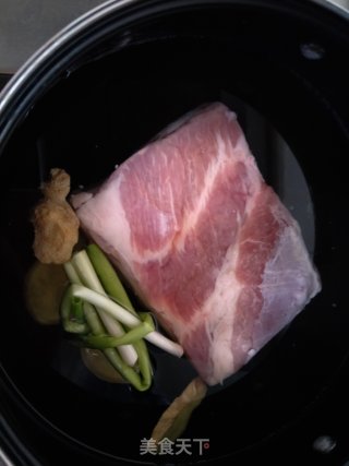 绍酒南乳五花肉的做法步骤：2