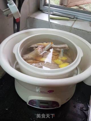 天麻麦冬炖老鸭的做法步骤：6