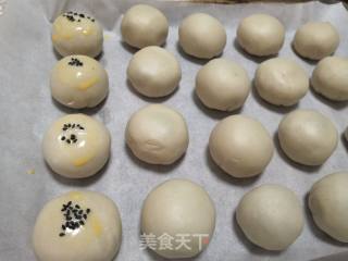 豆沙蛋黄酥饼的做法步骤：18