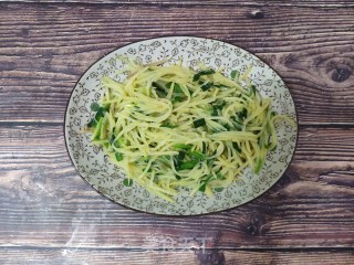韭菜炒土豆丝的做法步骤：6