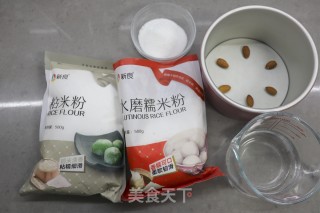 桃仁松糕的做法步骤：1