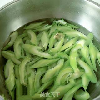 芥菜梗炒豆豉的做法步骤：4