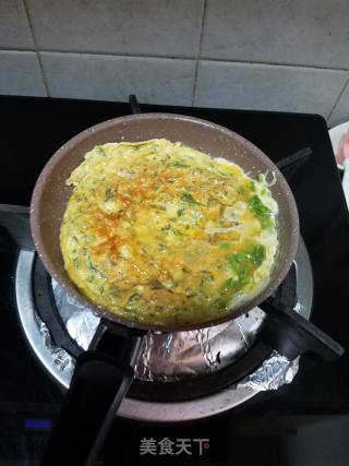 香椿鸡蛋饼的做法步骤：9