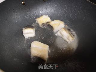 洋葱焖鳕鱼的做法步骤：1