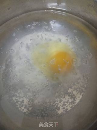 卷心菜鸡蛋面的做法步骤：1