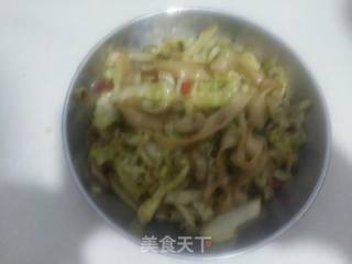 包菜炒宽粉的做法步骤：8