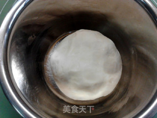 蘑菇肉馅包子的做法步骤：4