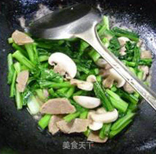 牛肉丸鲜蘑菇油菜蕻的做法步骤：13