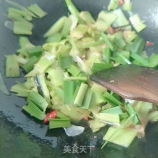 辣炒芥菜头皮的做法步骤：6