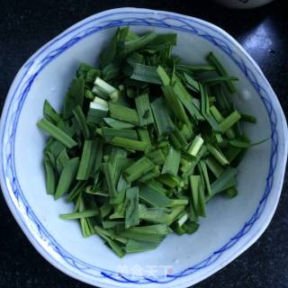 金针菇炒韭菜的做法步骤：3