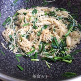 金针菇炒韭菜的做法步骤：7