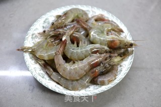 凉拌香菇芦笋虾球的做法步骤：1