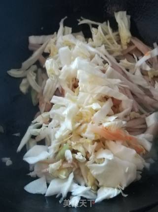 莲藕圆白菜的做法步骤：3