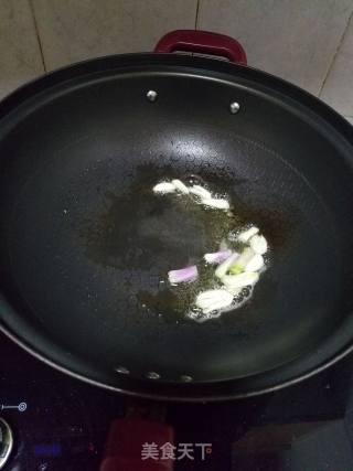 黑皮鸡枞菌炒牛肉的做法步骤：5