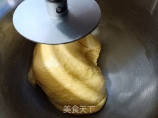南瓜椰蓉面包的做法步骤：2